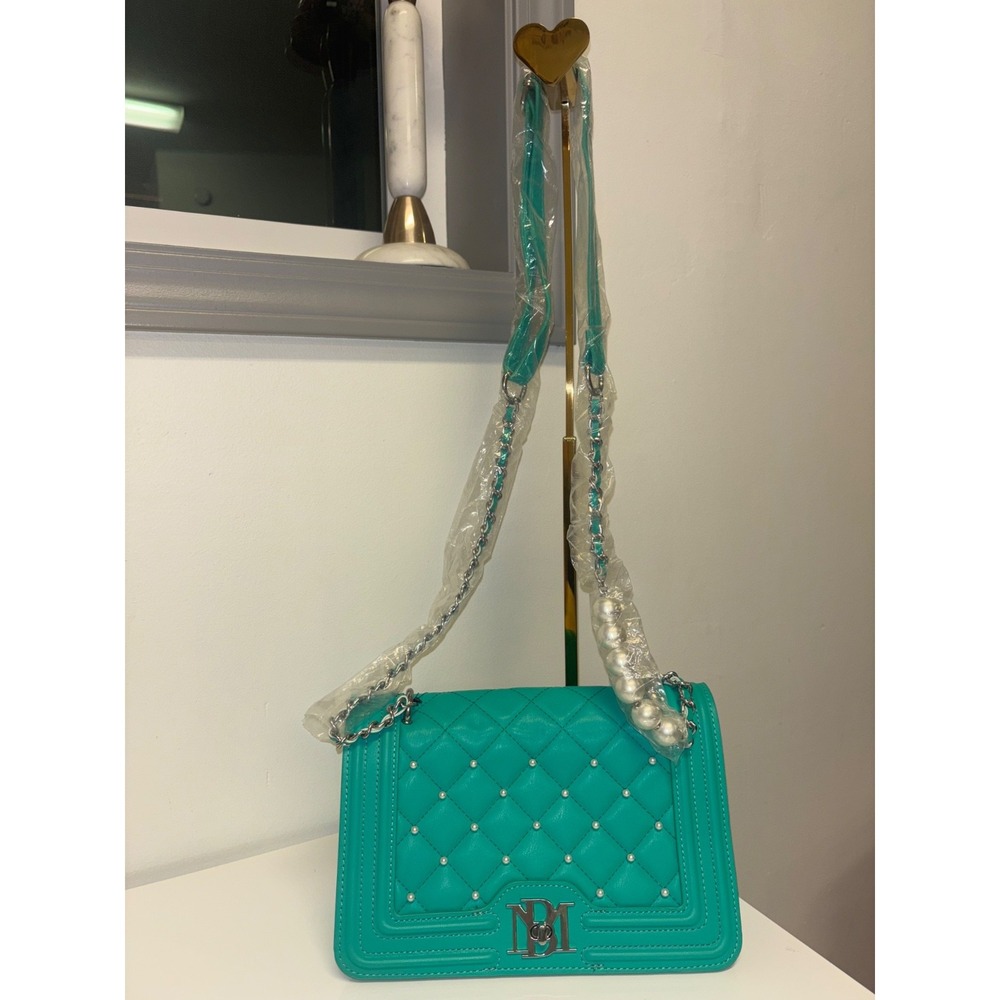 Badgley Mischka Green Quilted Pearl Letter Lock Crossbody Bag BM-4136 NEW - Picture 4 of 9